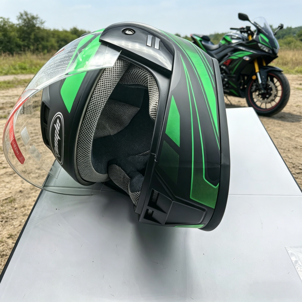 Men's Full Face Motorcycle Hel - огляд і ціна Dual Visor Motorcycle Racing Helmet
