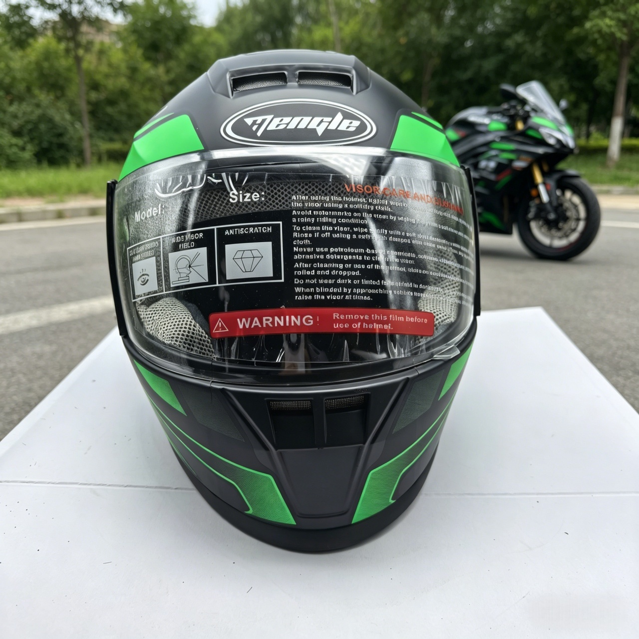 Men's Full Face Motorcycle Hel - огляд і ціна Dual Visor Motorcycle Racing Helmet